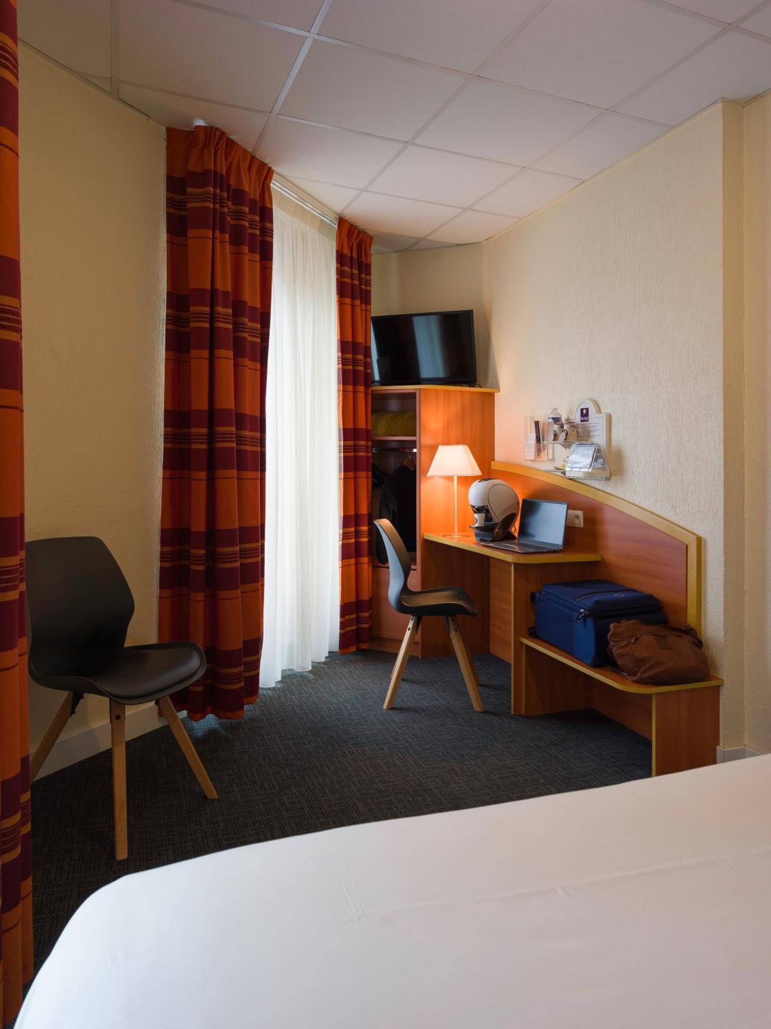Kyriad Hotel למבאל מראה חיצוני תמונה